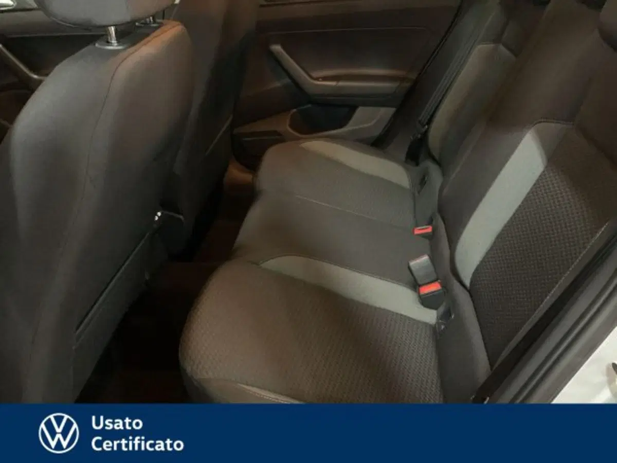 Volkswagen Polo nuova a Vicenza (18)