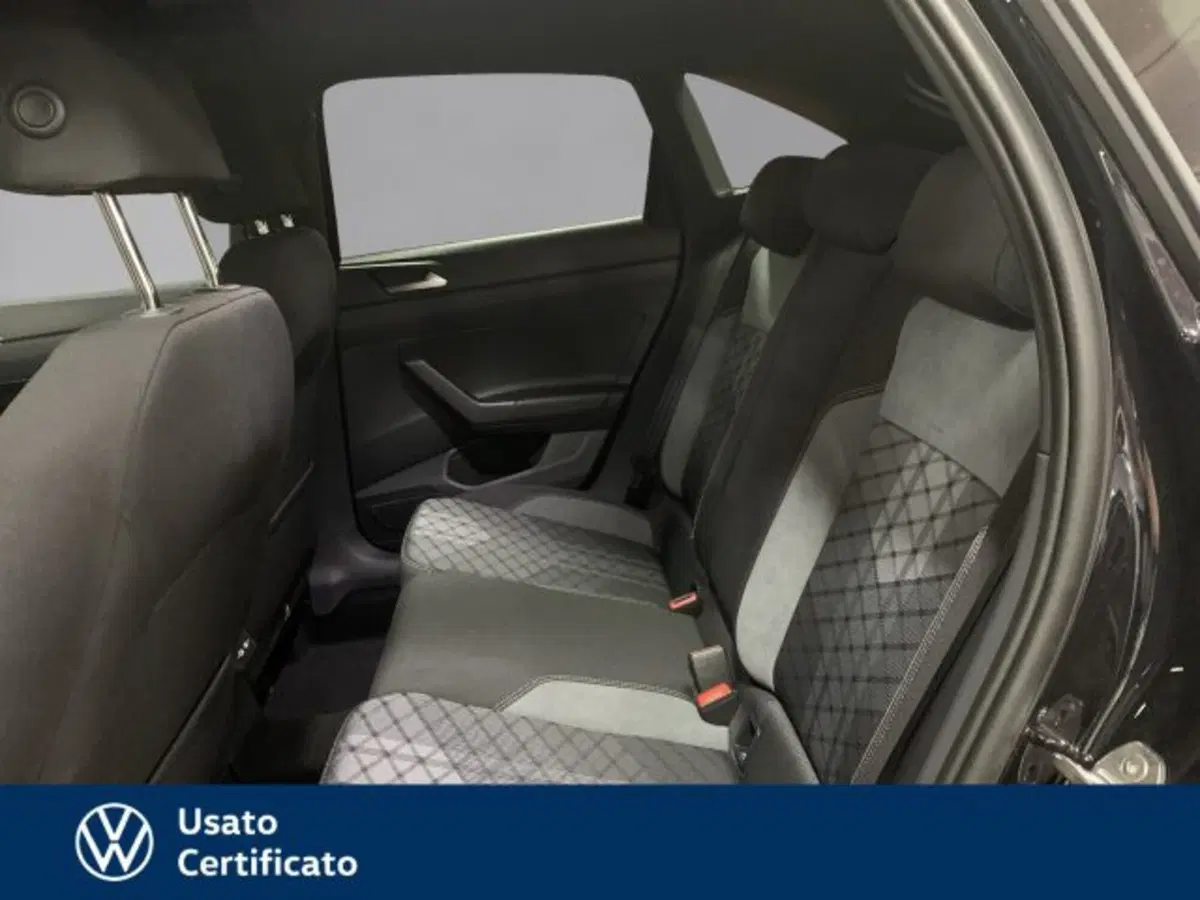 Volkswagen Taigo nuova a Vicenza (12)