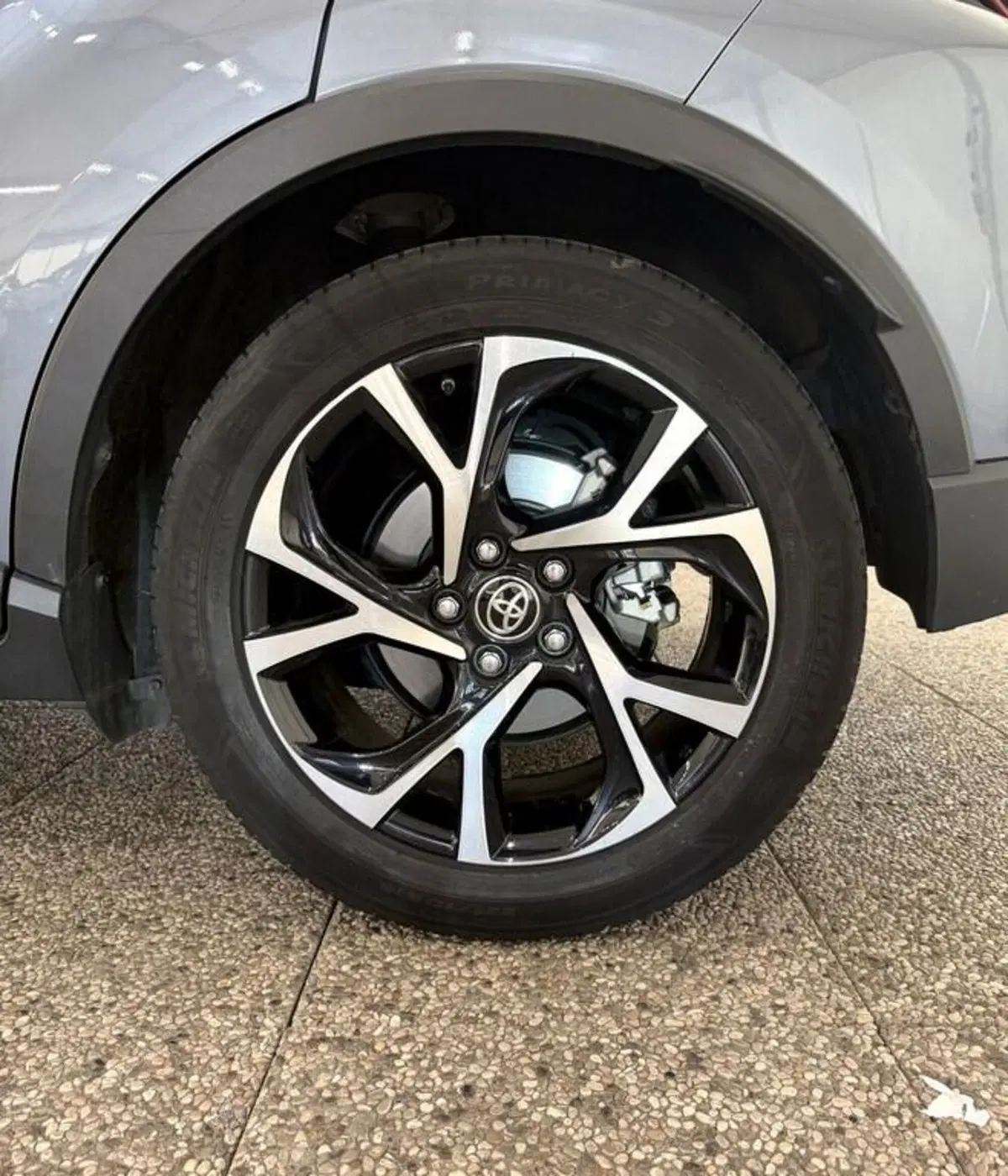 Toyota Toyota C-HR usata a Monza e Brianza (15)