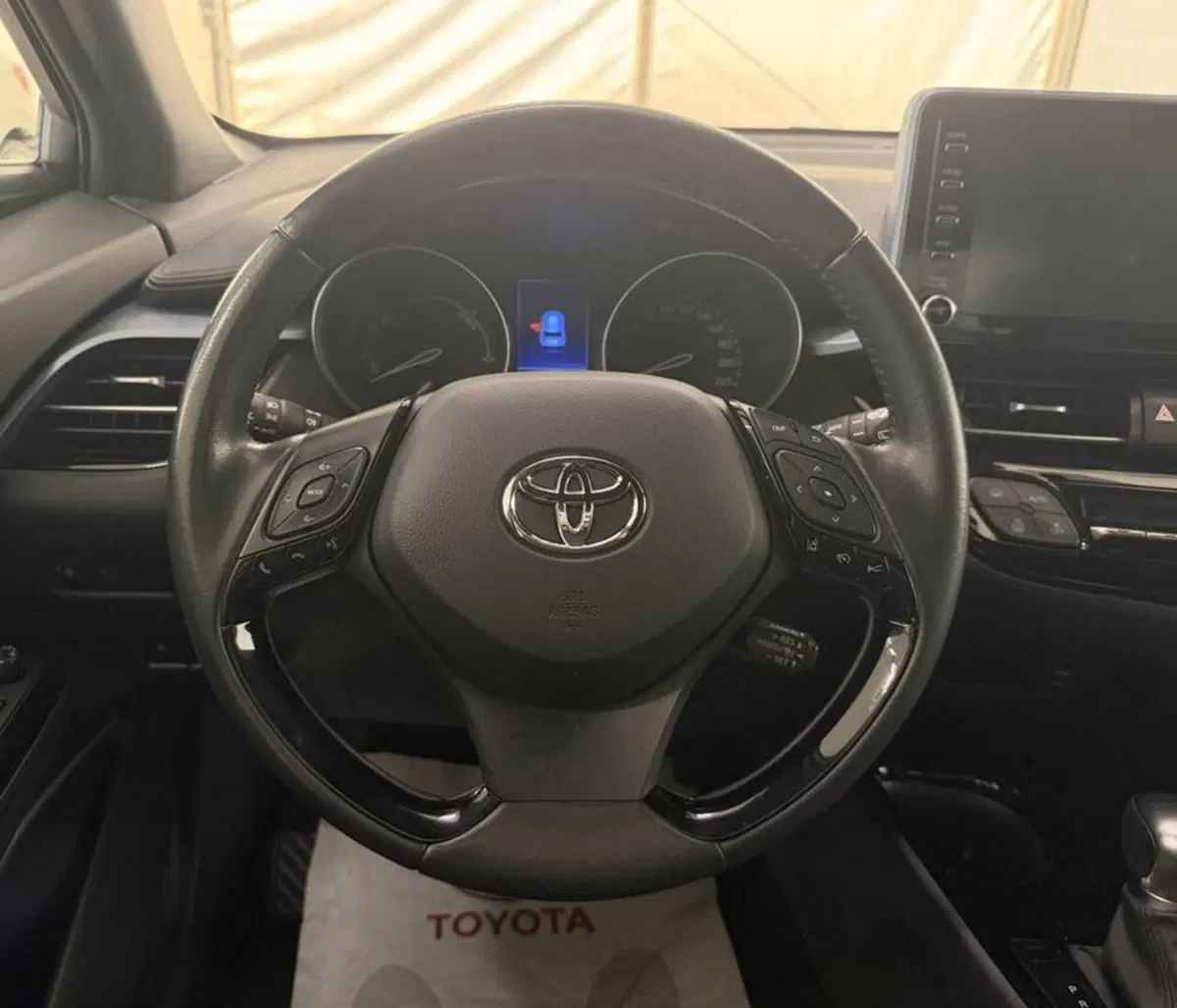 Toyota Toyota C-HR usata a Monza e Brianza (8)