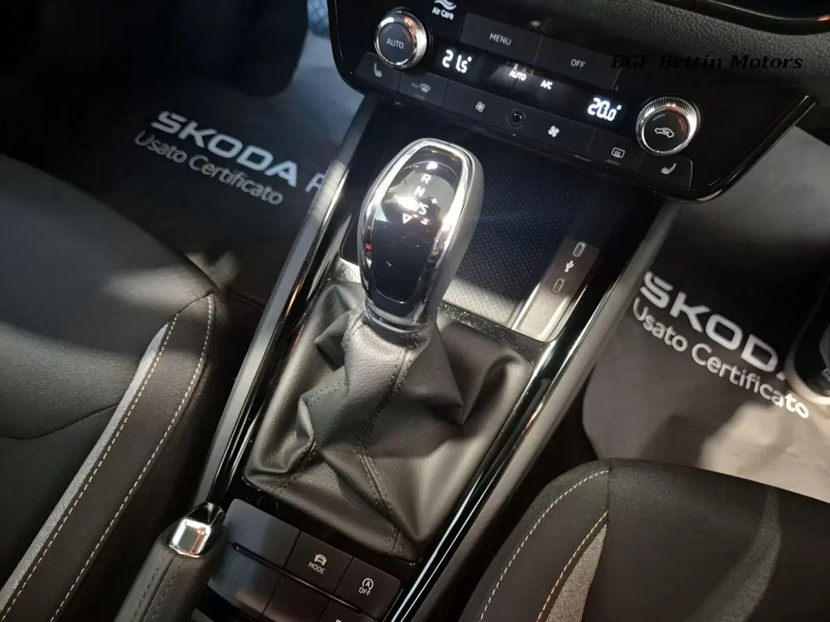 Skoda Kamiq usata a Padova (15)