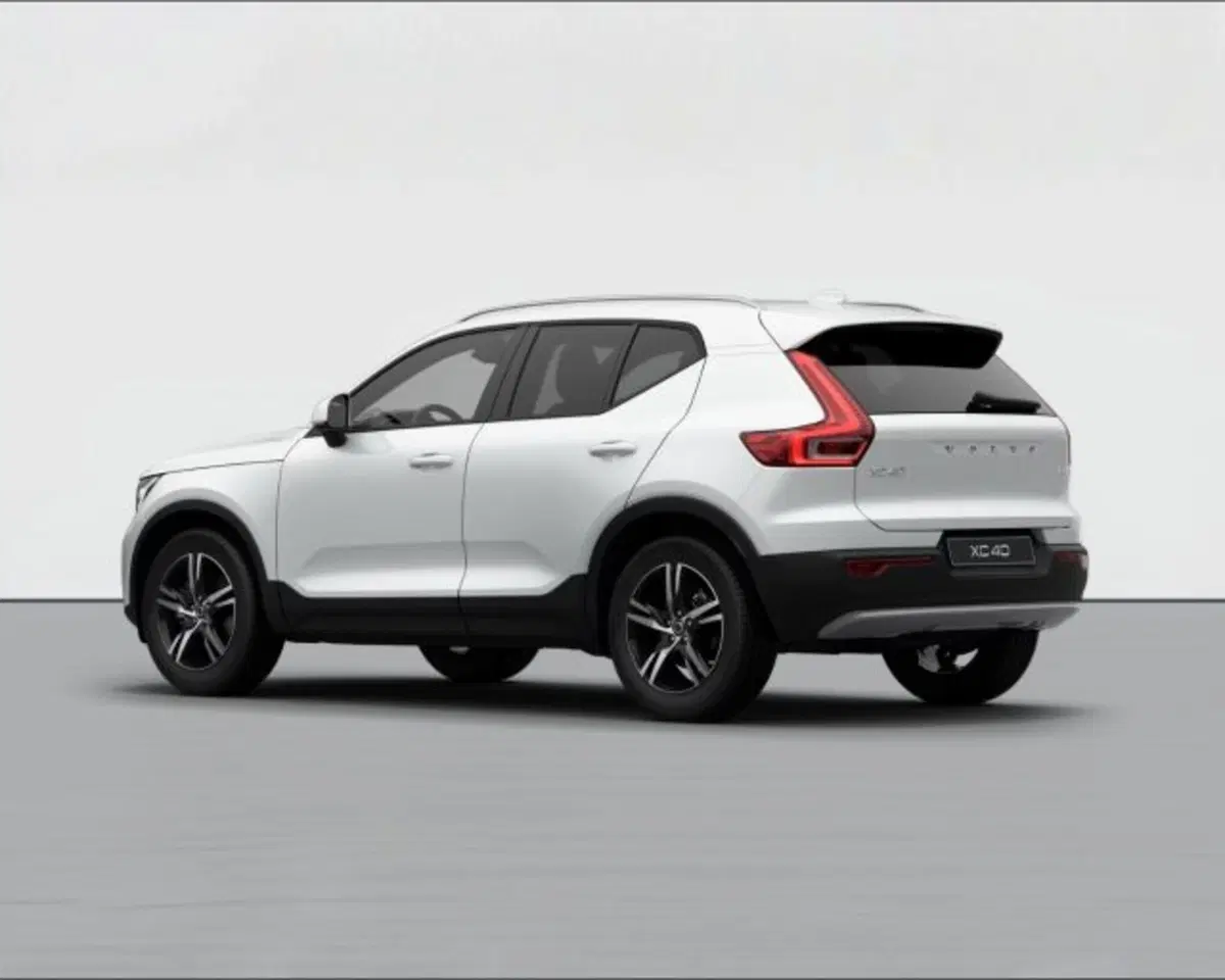 Volvo XC40 nuova a Treviso (8)