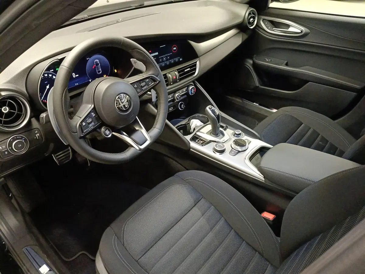 Alfa Romeo Giulia nuova a Ascoli Piceno (10)