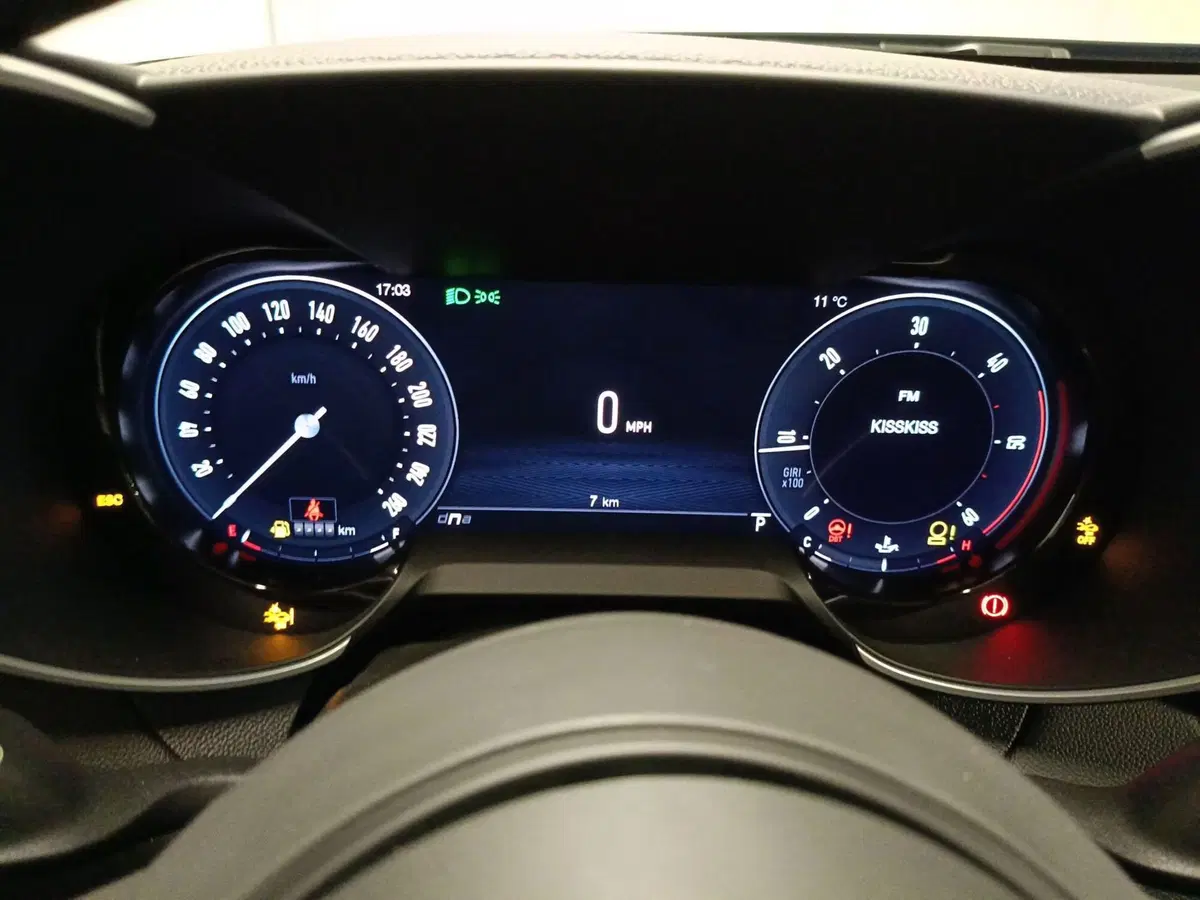 Alfa Romeo Giulia nuova a Ascoli Piceno (16)
