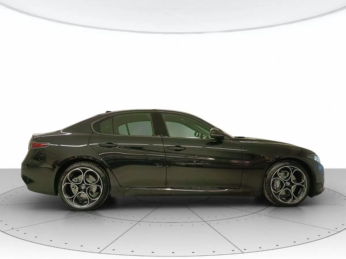 Alfa Romeo Giulia nuova a Ascoli Piceno (5)