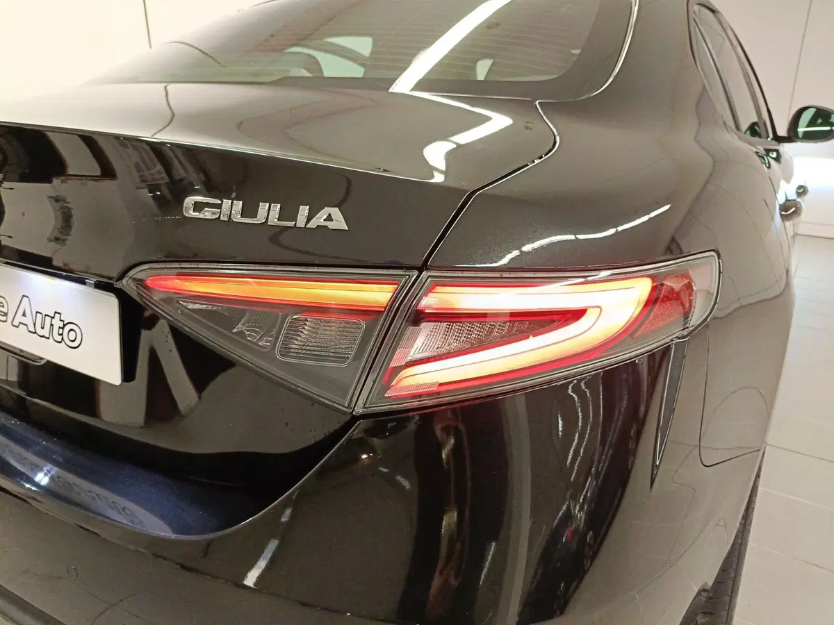 Alfa Romeo Giulia nuova a Ascoli Piceno (9)