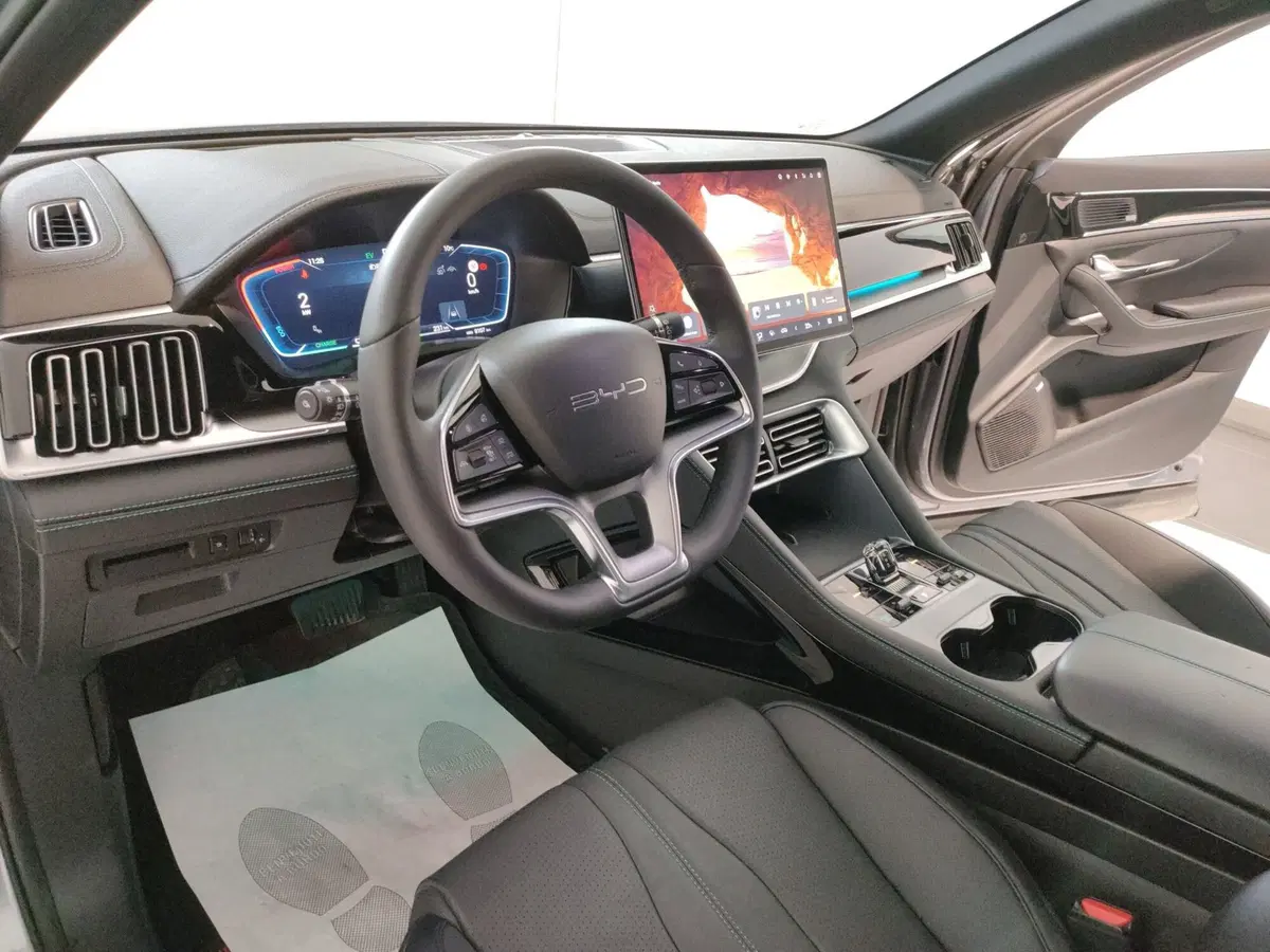 Byd Seal U DM-i usata a Ascoli Piceno (11)