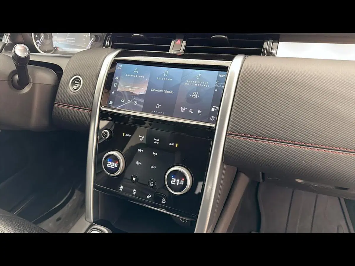 Land Rover Discovery Sport usata a Varese (14)
