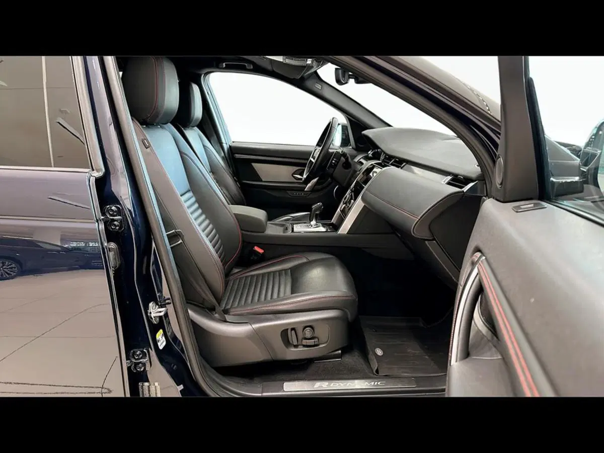 Land Rover Discovery Sport usata a Varese (3)
