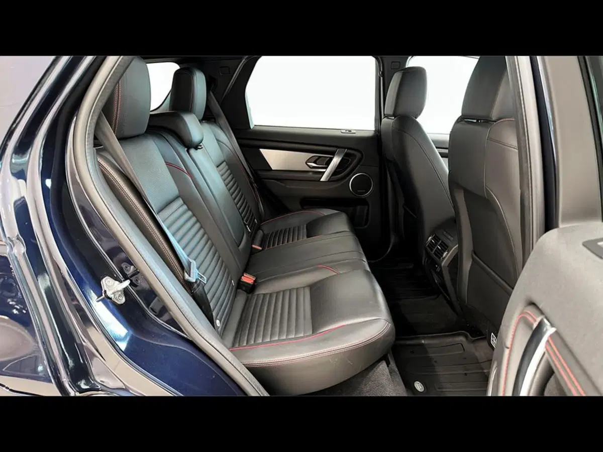 Land Rover Discovery Sport usata a Varese (5)