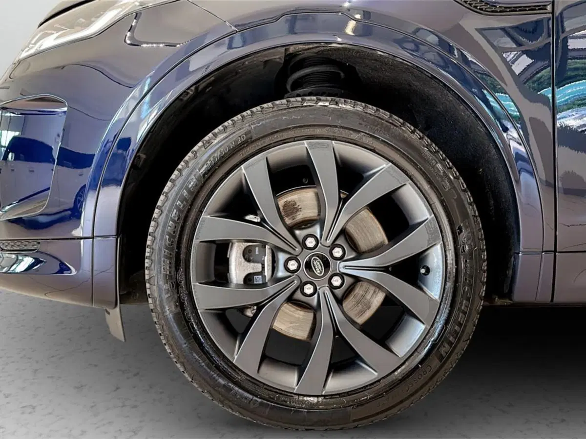 Land Rover Discovery Sport usata a Varese (9)