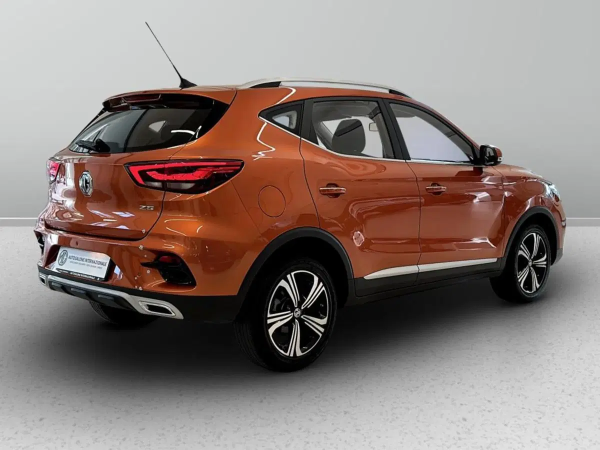 Mg ZS usata a Varese (2)