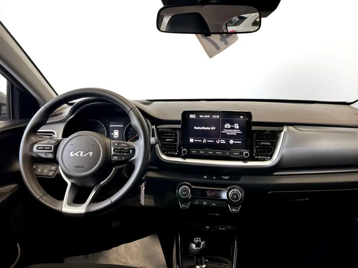 Kia Stonic usata a Piacenza (8)
