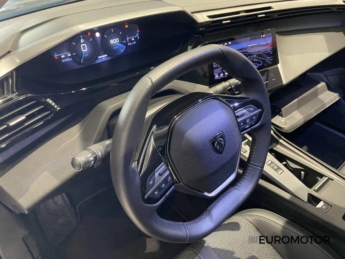 Peugeot 308 usata a Bari (14)
