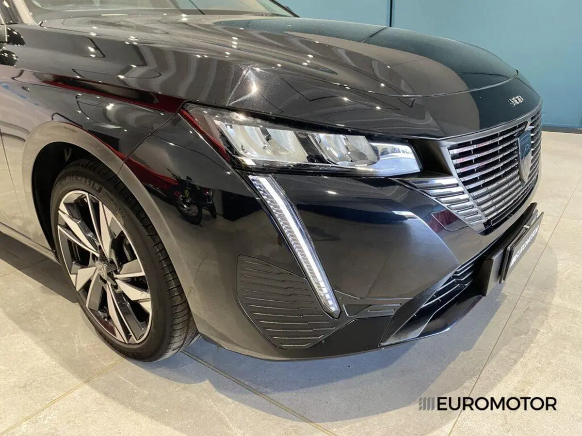 Peugeot 308 usata a Bari (4)
