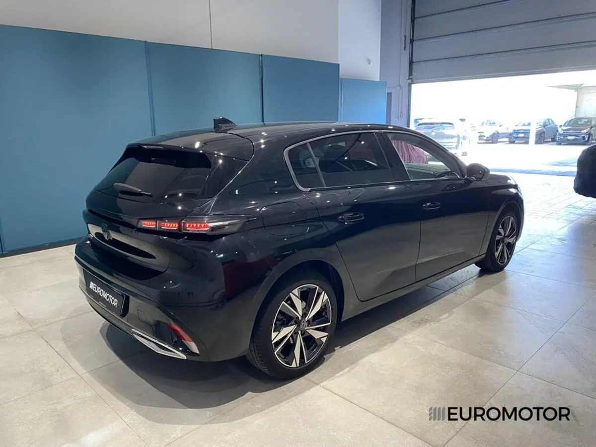 Peugeot 308 usata a Bari (7)
