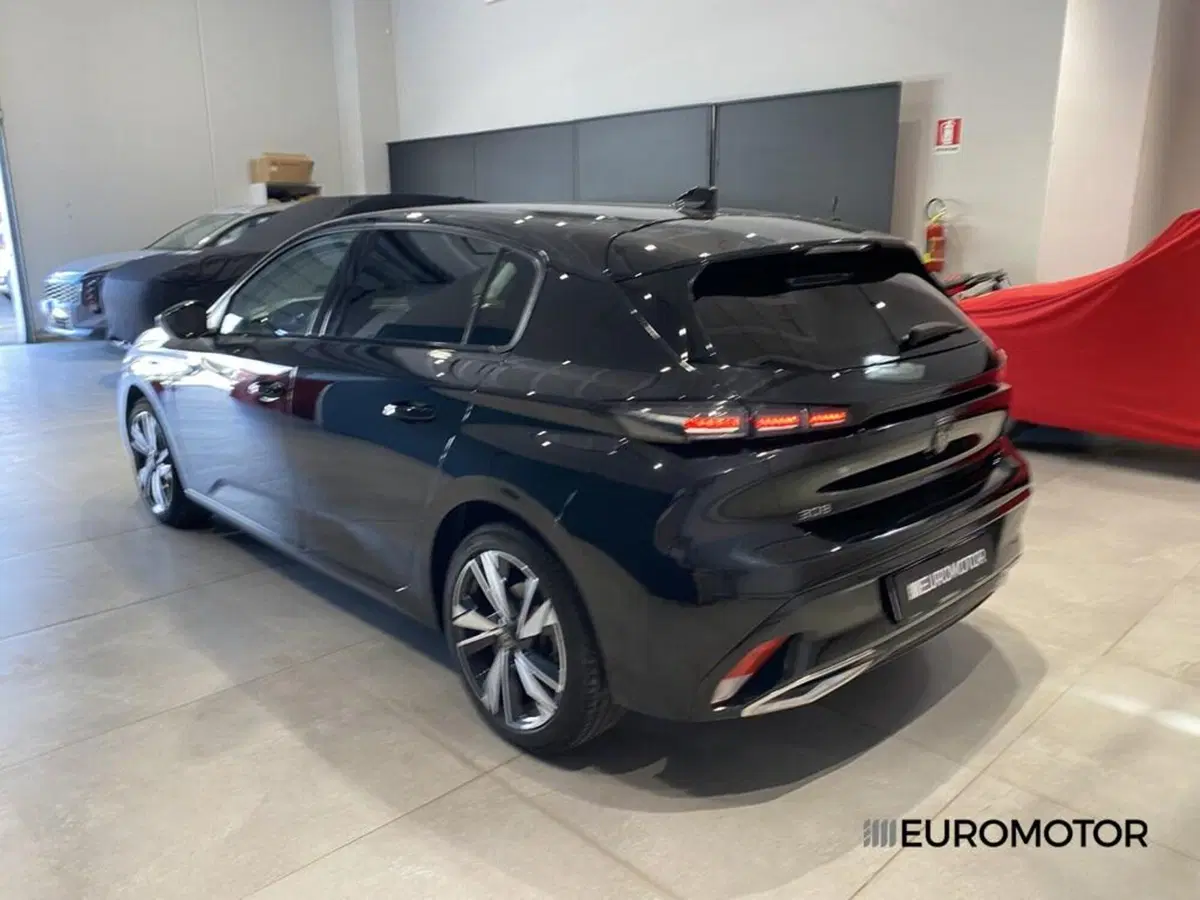 Peugeot 308 usata a Bari (9)