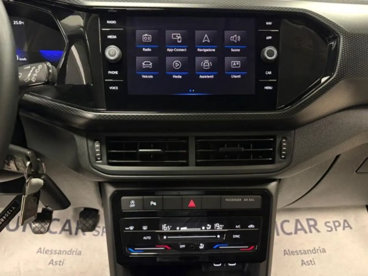 Volkswagen T-Cross usata a Cuneo (10)