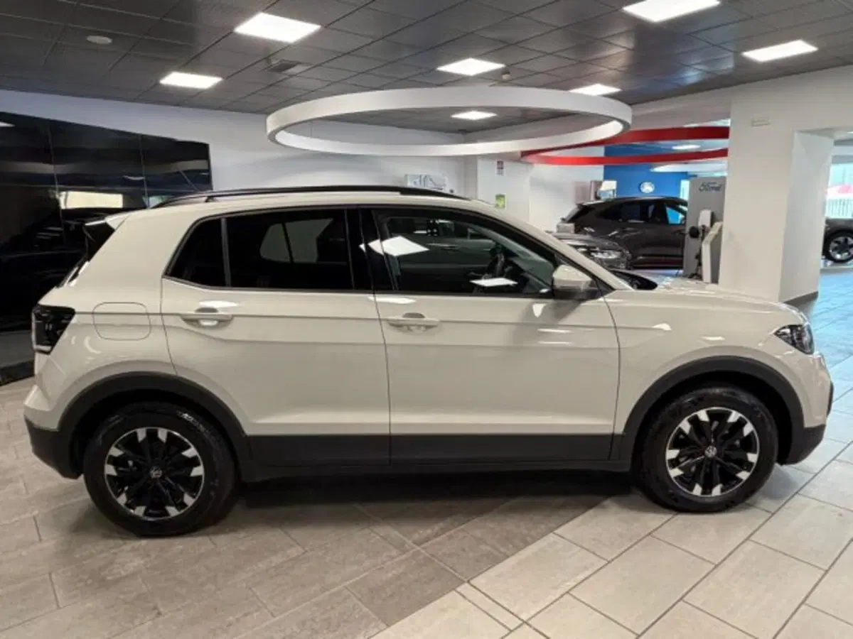 Volkswagen T-Cross usata a Cuneo (8)