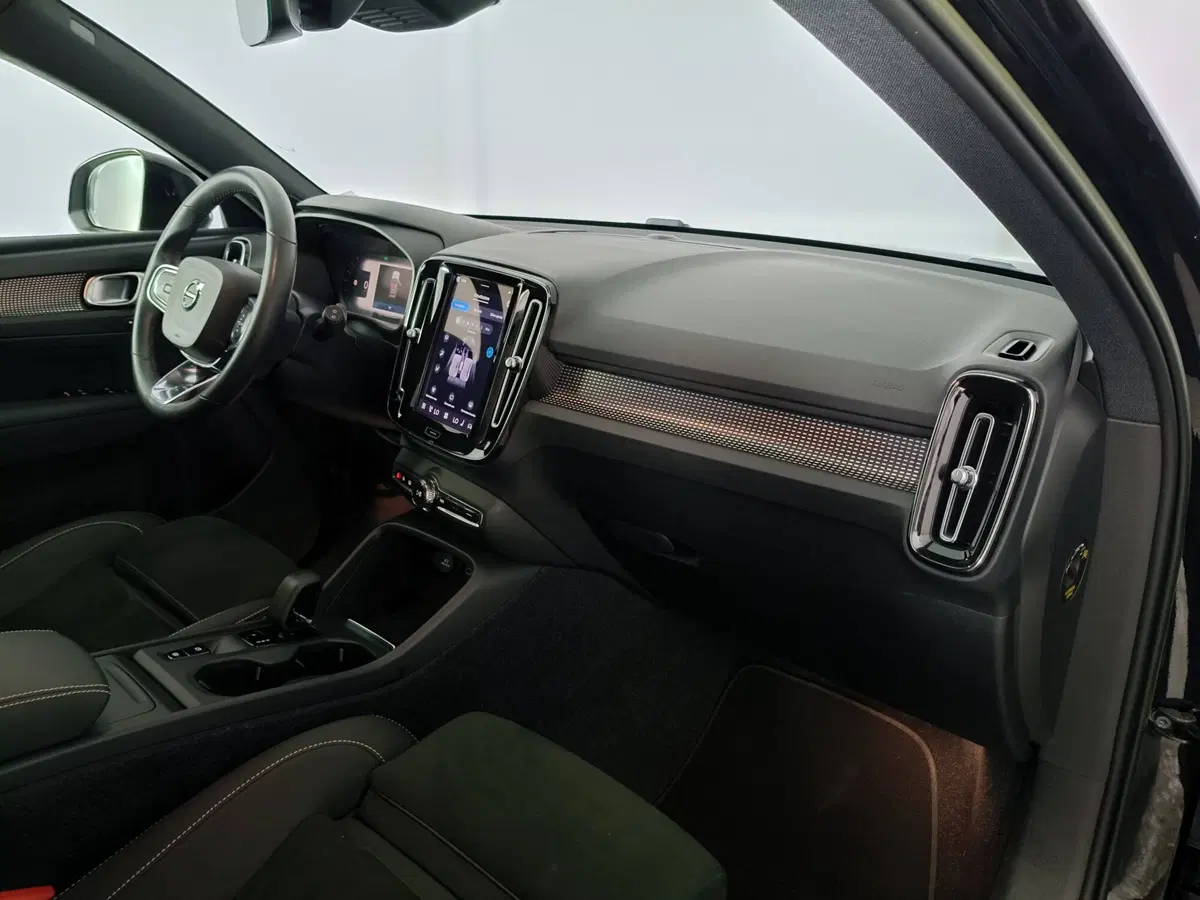 Volvo XC40 usata a Ascoli Piceno (10)