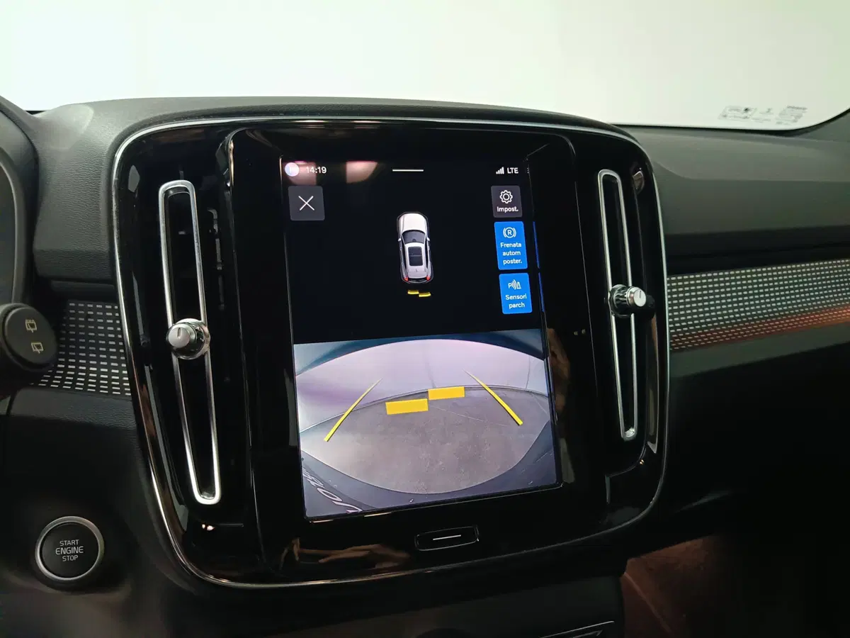 Volvo XC40 usata a Ascoli Piceno (13)