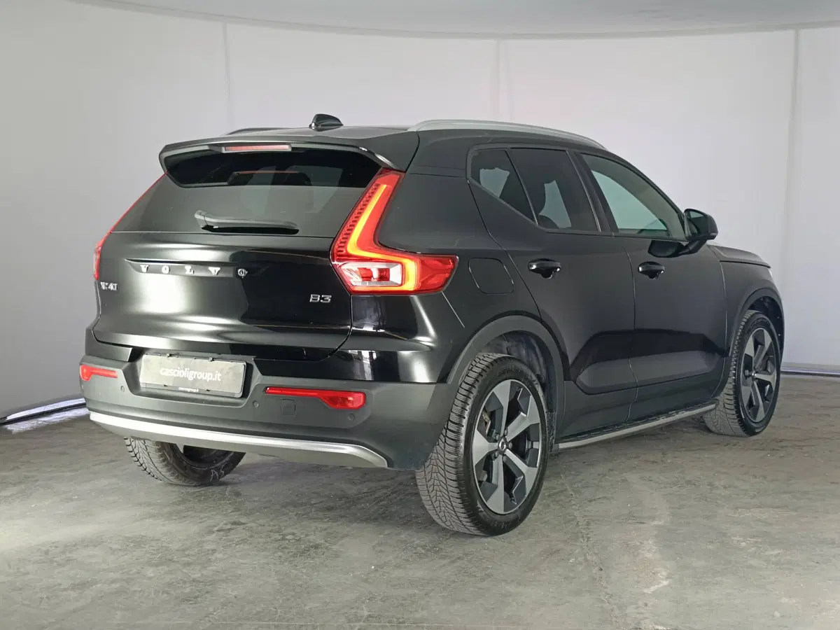 Volvo XC40 usata a Ascoli Piceno (4)