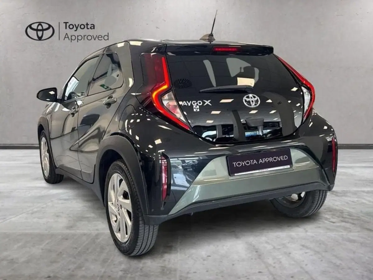 Toyota Aygo X usata a Prato (6)
