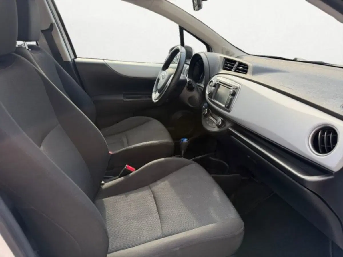 Toyota Yaris usata a Treviso (10)
