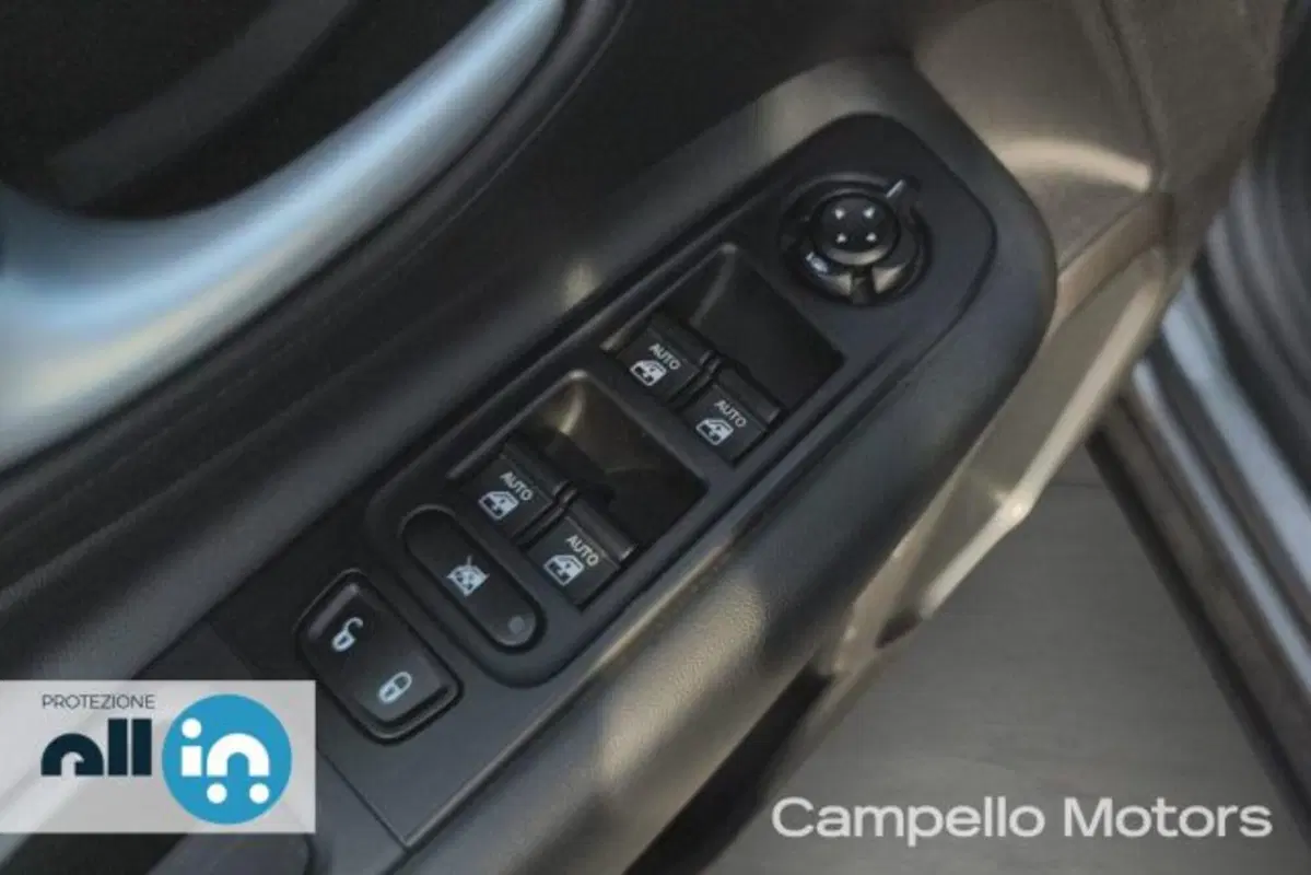 Jeep Renegade usata a Venezia (16)