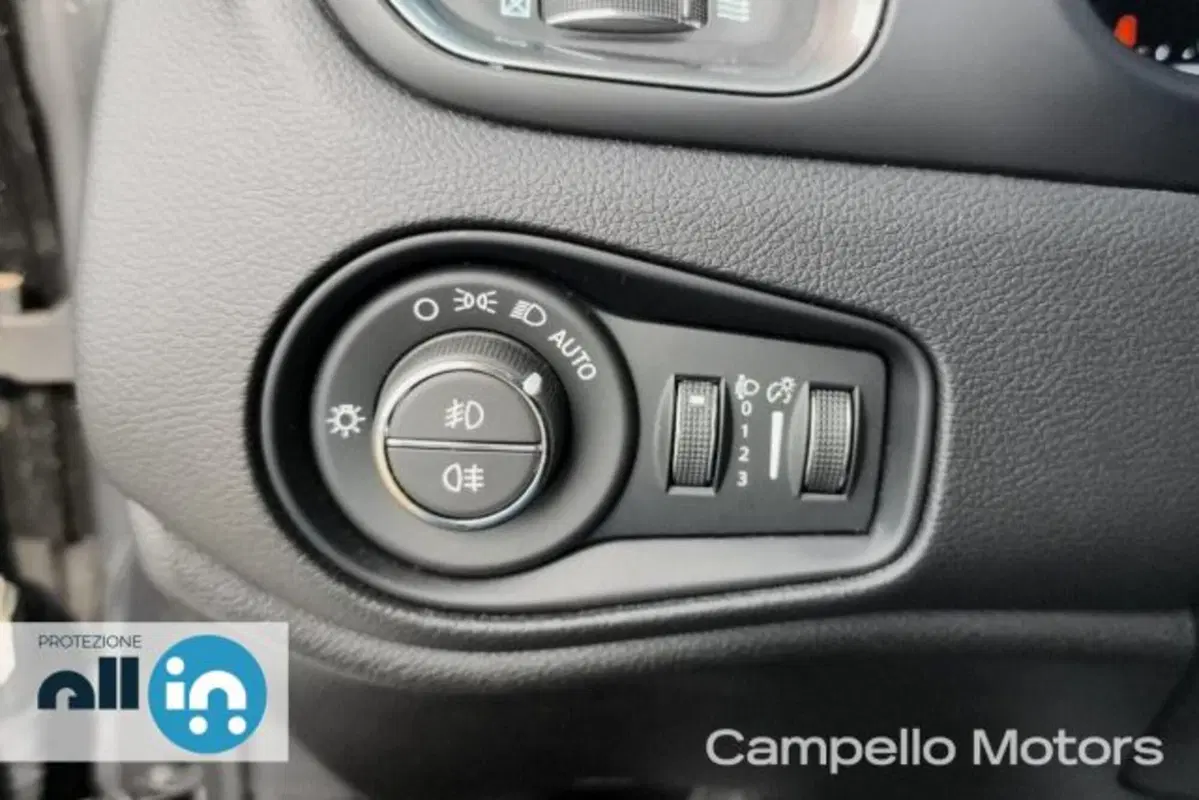 Jeep Renegade usata a Venezia (17)
