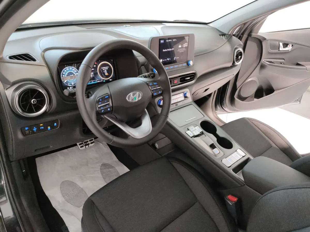 Hyundai Kona nuova a Teramo (11)
