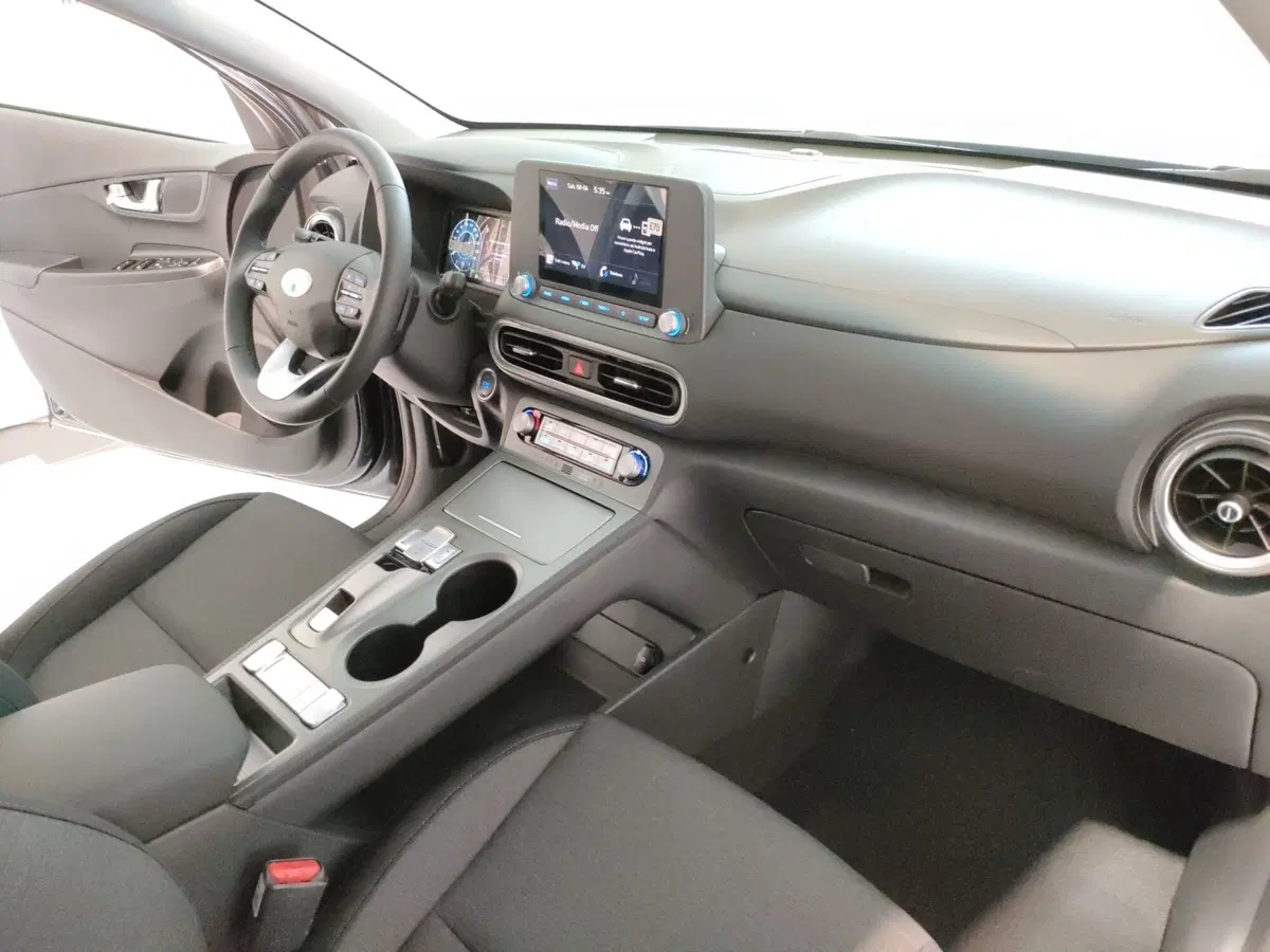 Hyundai Kona nuova a Teramo (12)