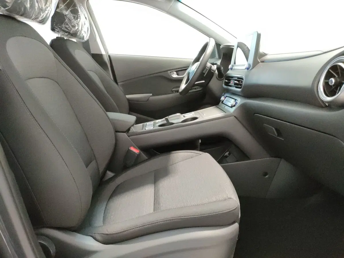 Hyundai Kona nuova a Teramo (14)