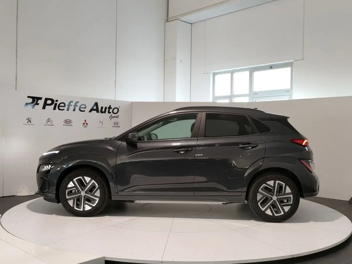 Hyundai Kona nuova a Teramo (2)