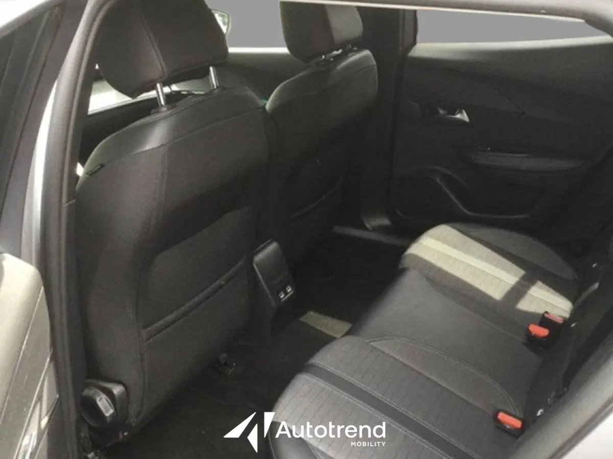 Peugeot 2008 usata a Bari (10)