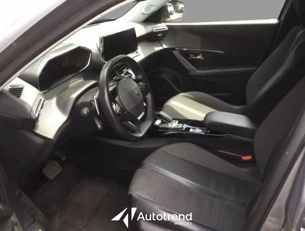 Peugeot 2008 usata a Bari (15)