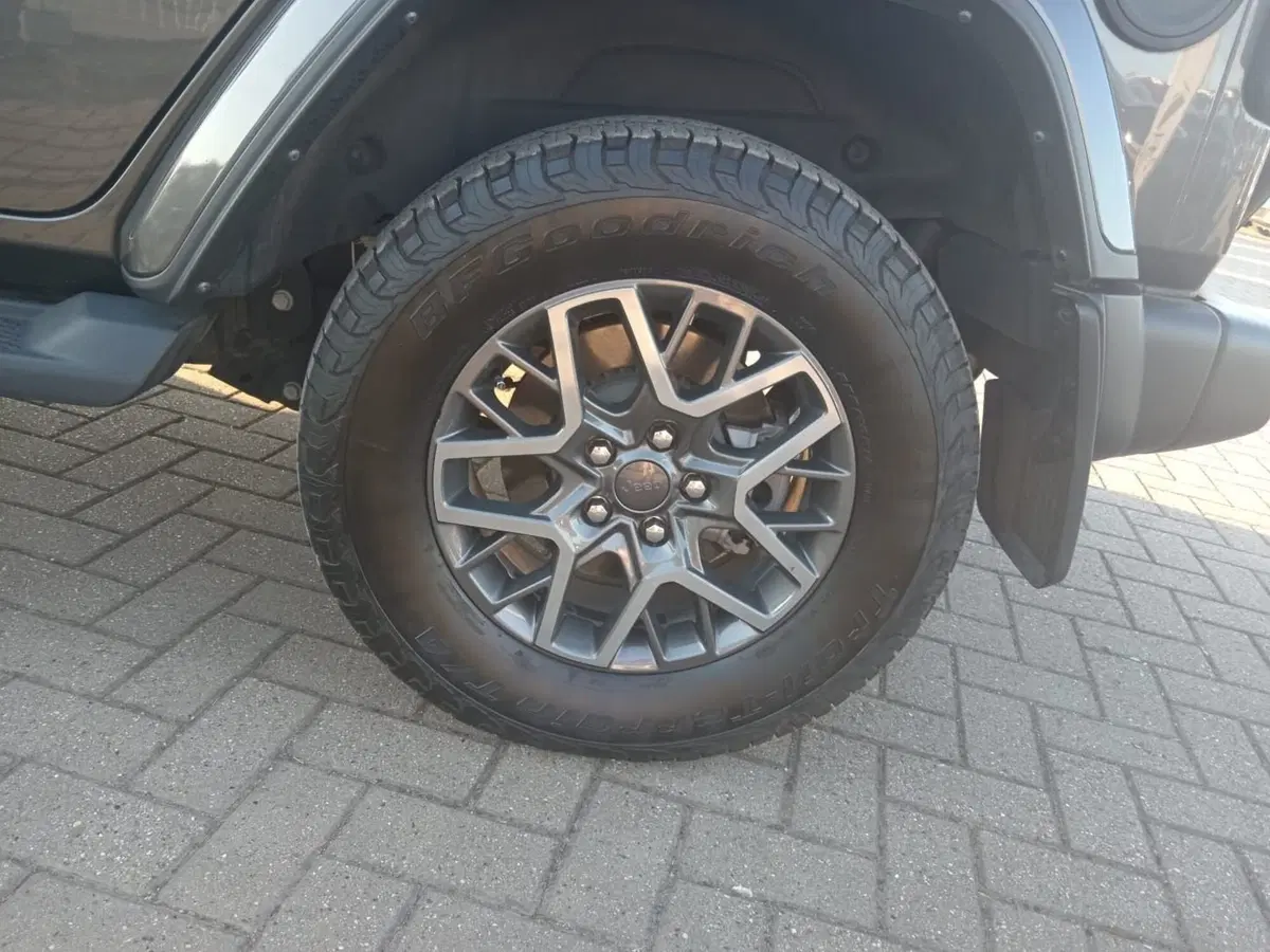 Jeep Wrangler Unlimited usata a Alessandria (10)