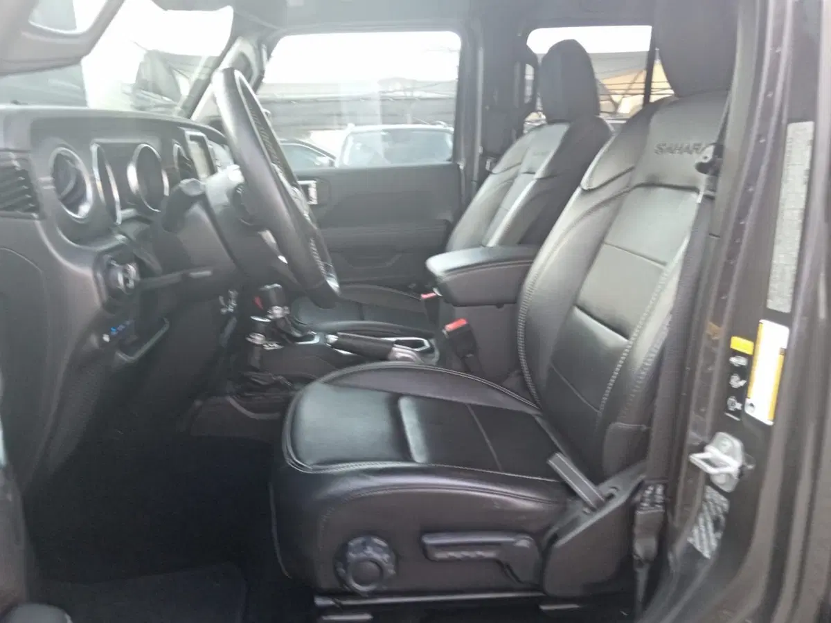 Jeep Wrangler Unlimited usata a Alessandria (11)