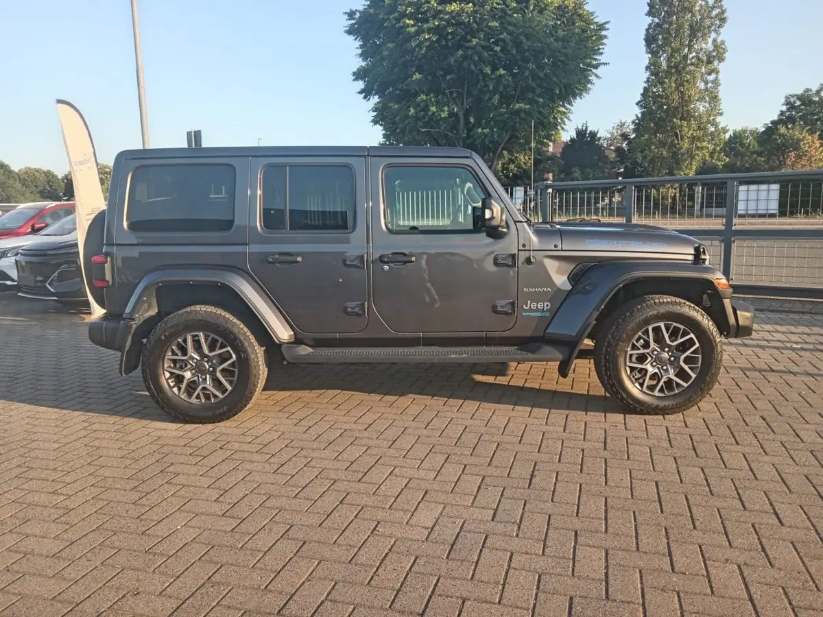 Jeep Wrangler Unlimited usata a Alessandria (4)