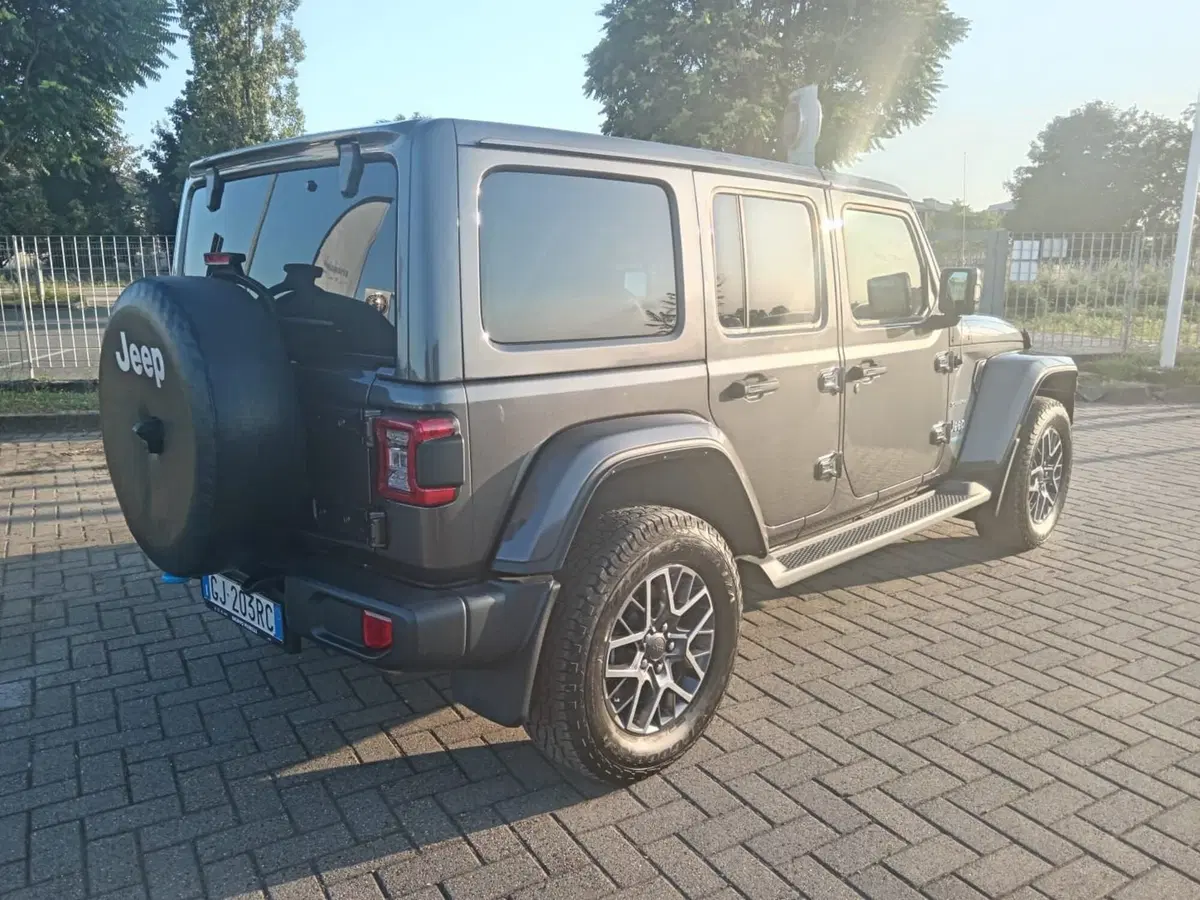 Jeep Wrangler Unlimited usata a Alessandria (5)