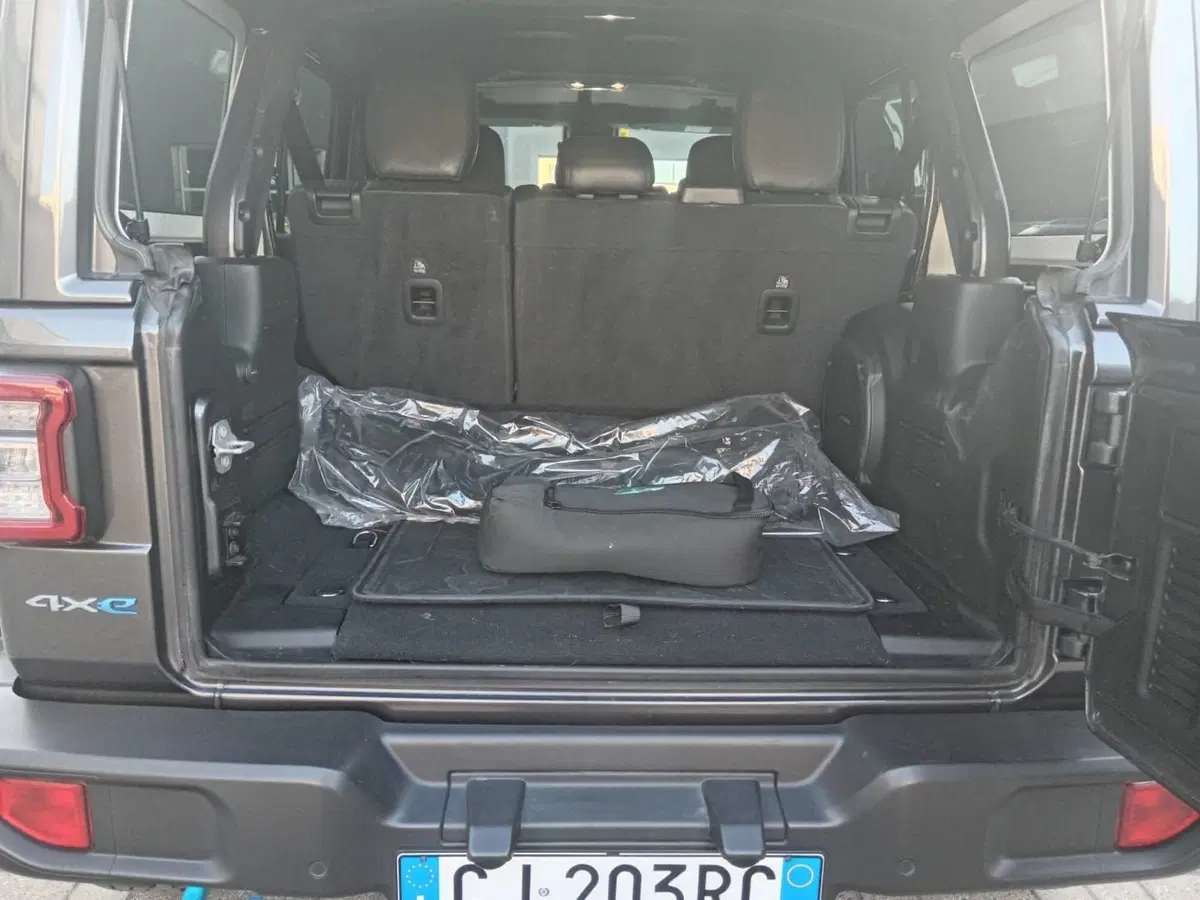 Jeep Wrangler Unlimited usata a Alessandria (7)