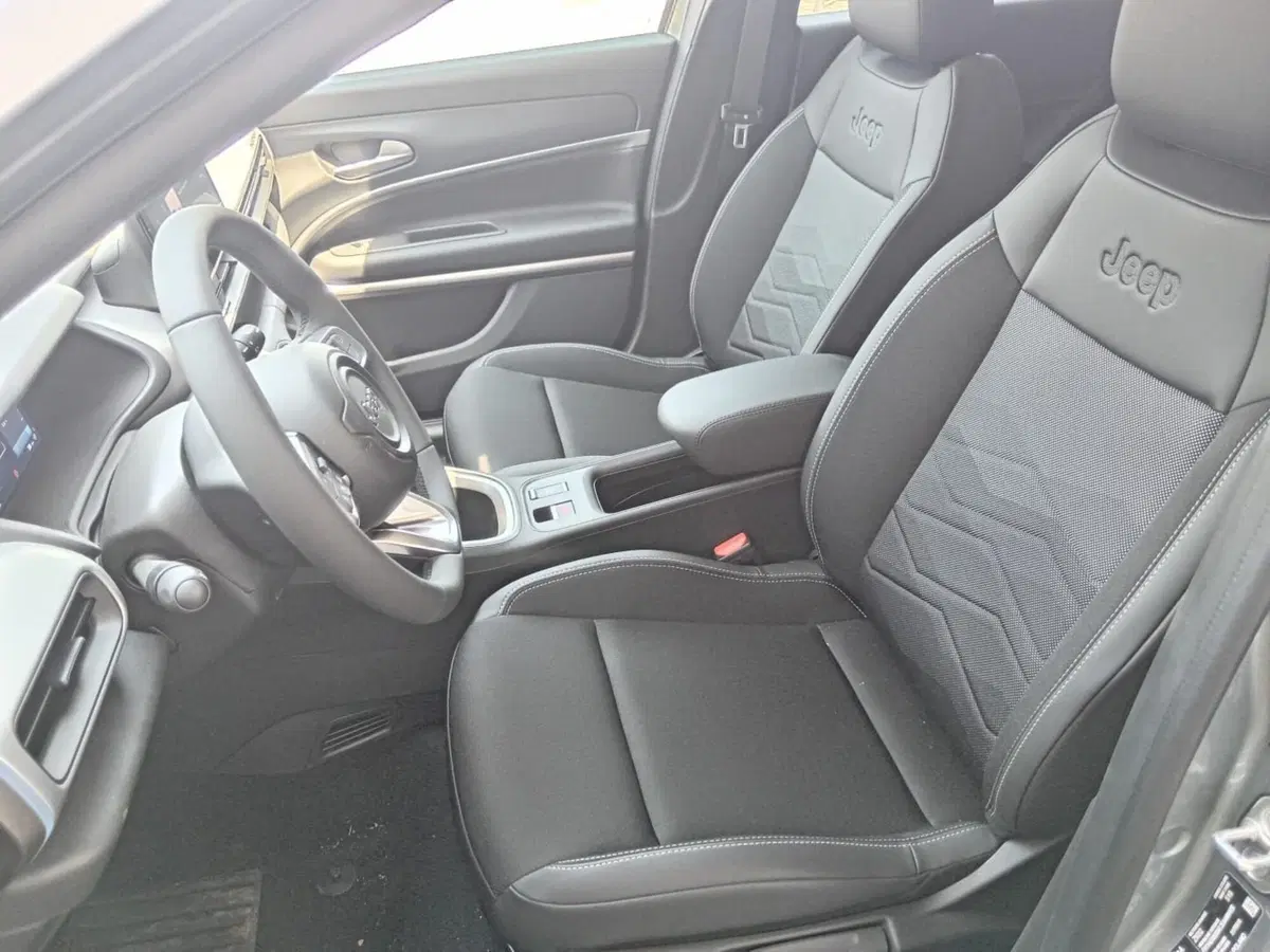 Jeep Avenger nuova a Alessandria (11)