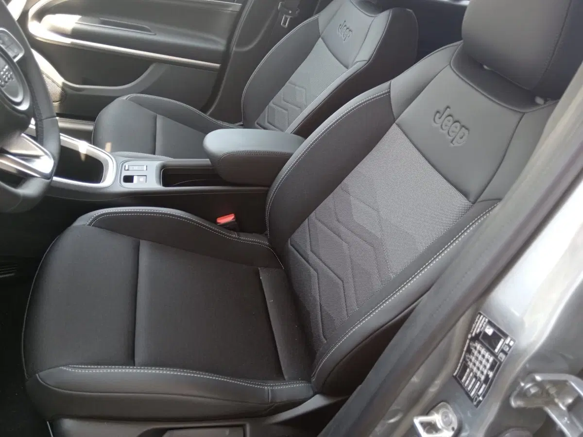 Jeep Avenger nuova a Alessandria (12)