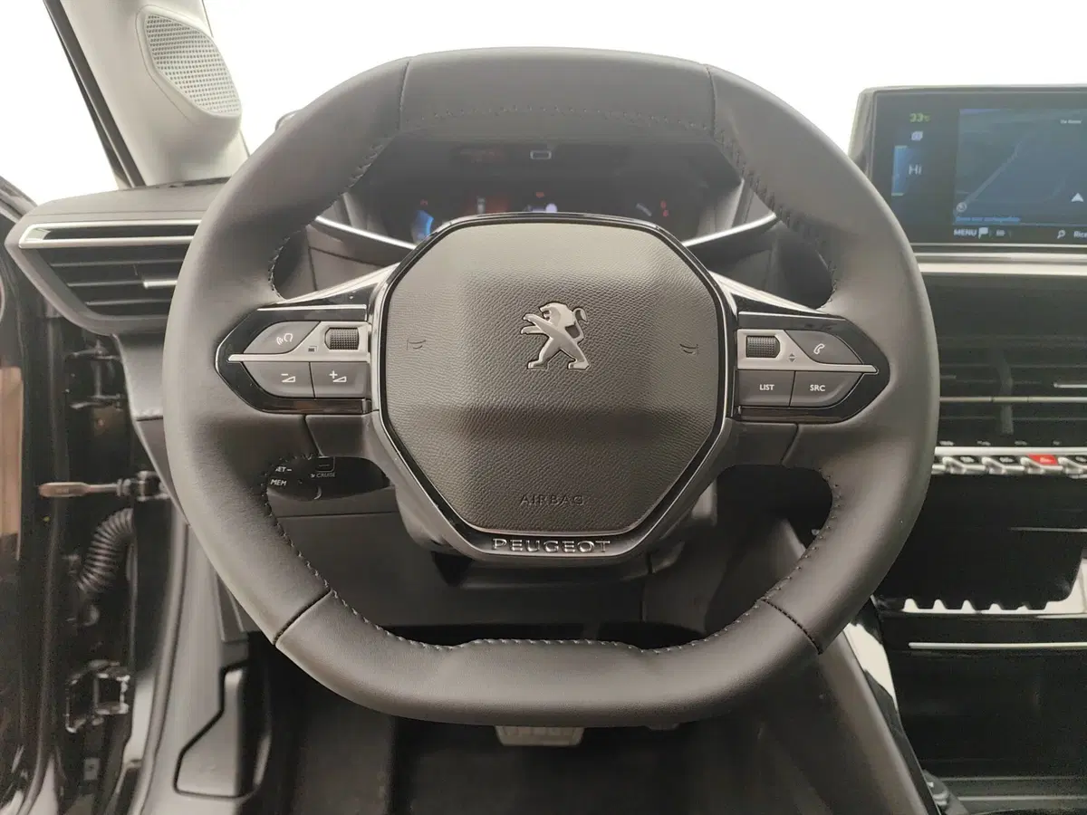 Peugeot 208 nuova a Como (16)