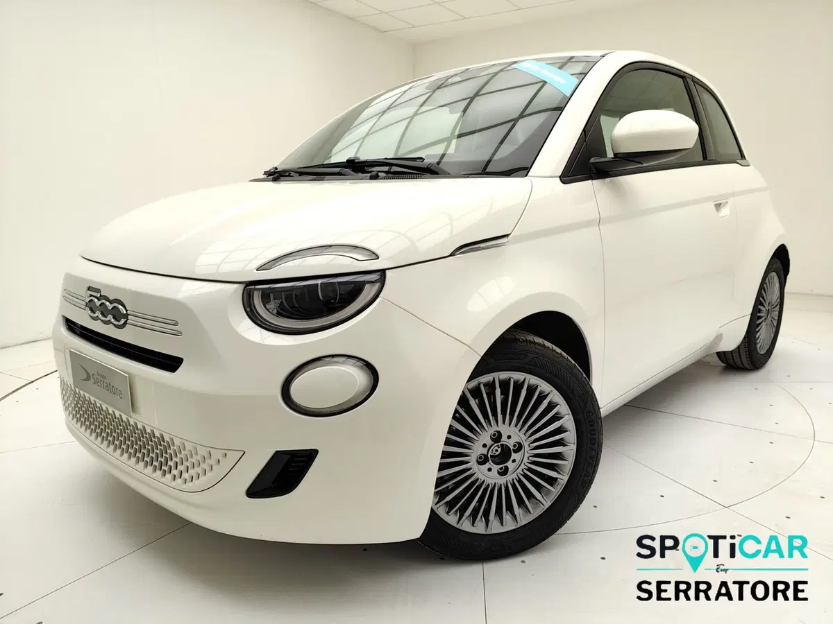Fiat 500 nuova a Como