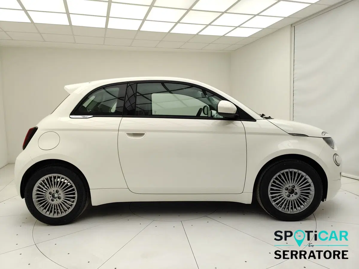 Fiat 500 nuova a Como (15)