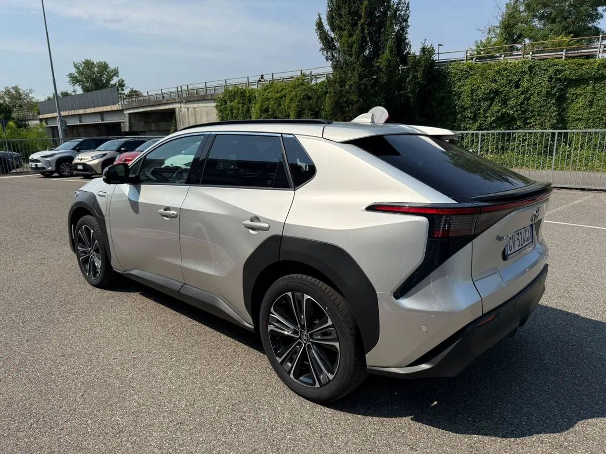 Toyota bZ4X usata a Piacenza (2)