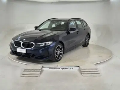 BMW Serie 3 Touring 320d  mhev 48V xdrive auto del 2023 usata a Settimo Torinese
