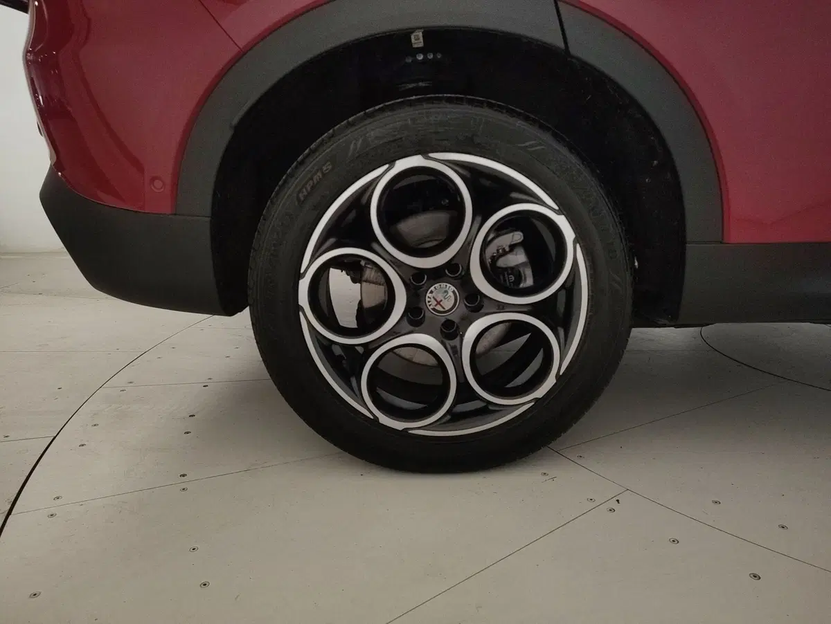 Alfa Romeo Tonale usata a Alessandria (14)