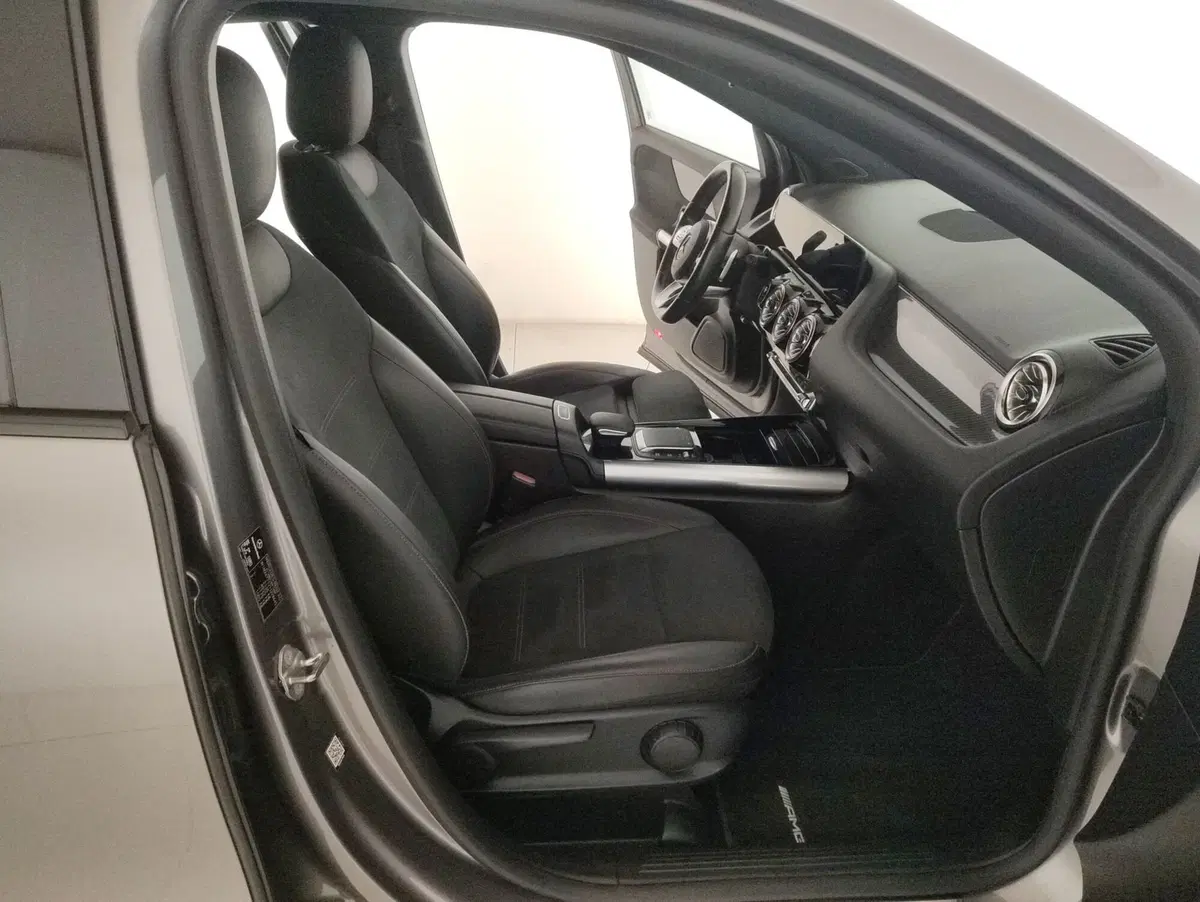Mercedes-Benz GLA SUV usata a Alessandria (10)